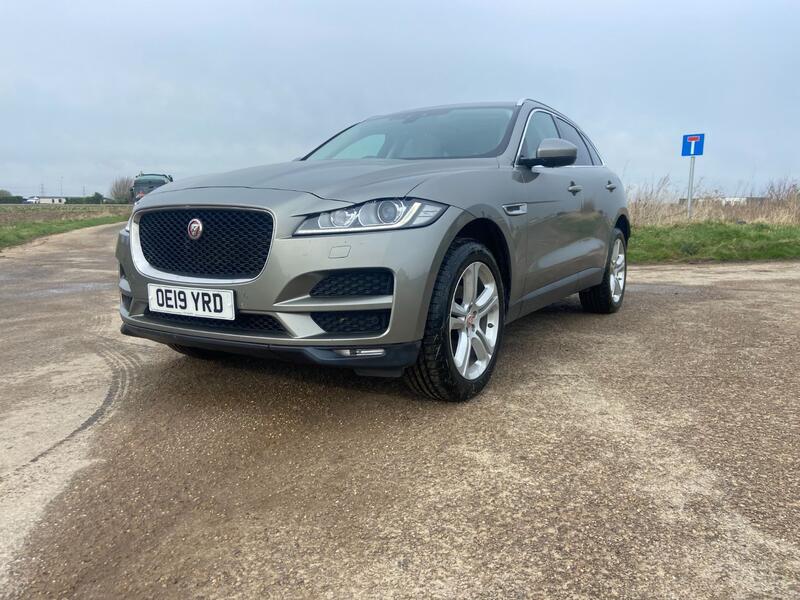 JAGUAR F-PACE