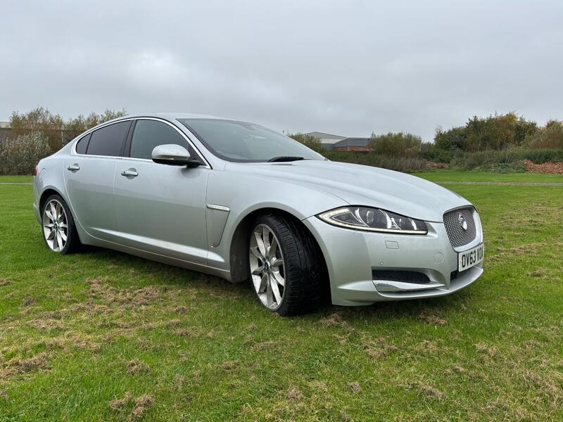 View JAGUAR XF 2.2 PORTFOLIO (Stop/Start)