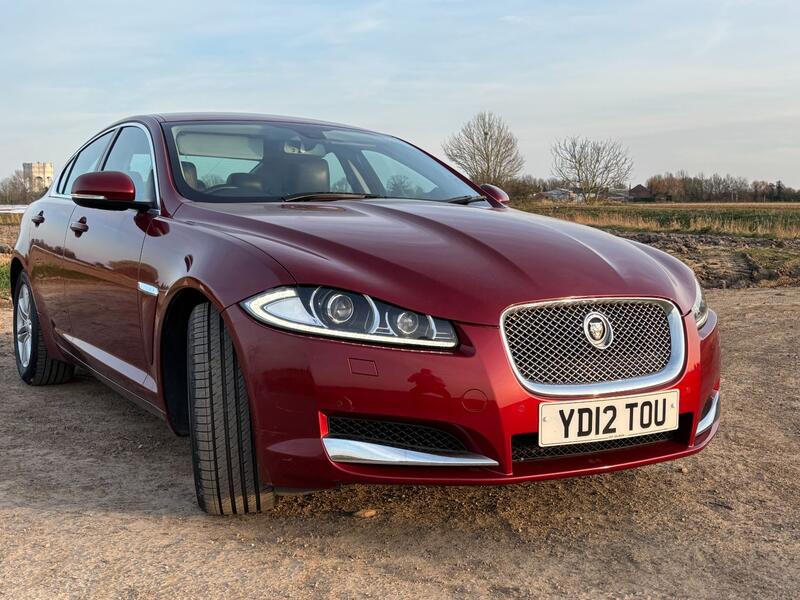 View JAGUAR XF 3.0 d V6 Luxury