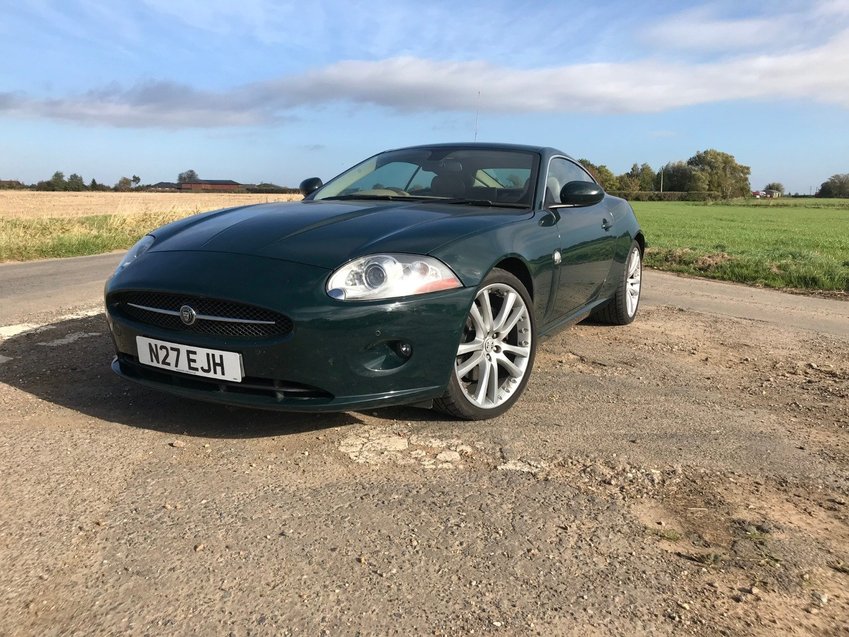 View JAGUAR XK COUPE