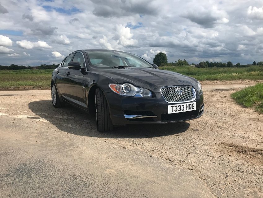 View JAGUAR XF d V6 241 Auto Premium Luxury