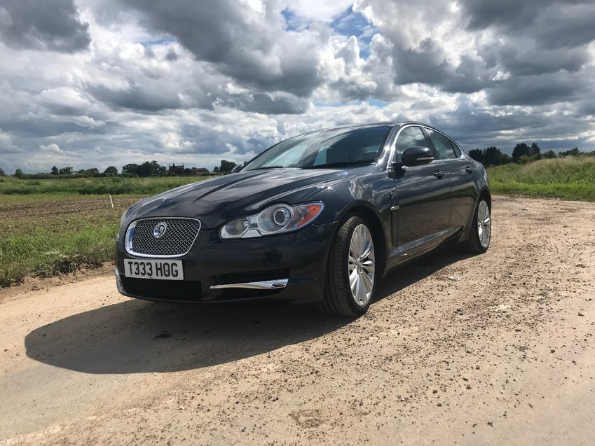 View JAGUAR XF d V6 241 Auto Premium Luxury