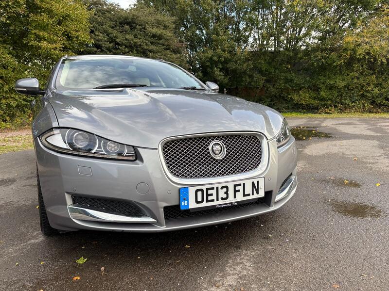 View JAGUAR XF 2.2 PREMIUM LUXURY