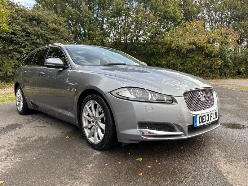 View JAGUAR XF 2.2 PREMIUM LUXURY