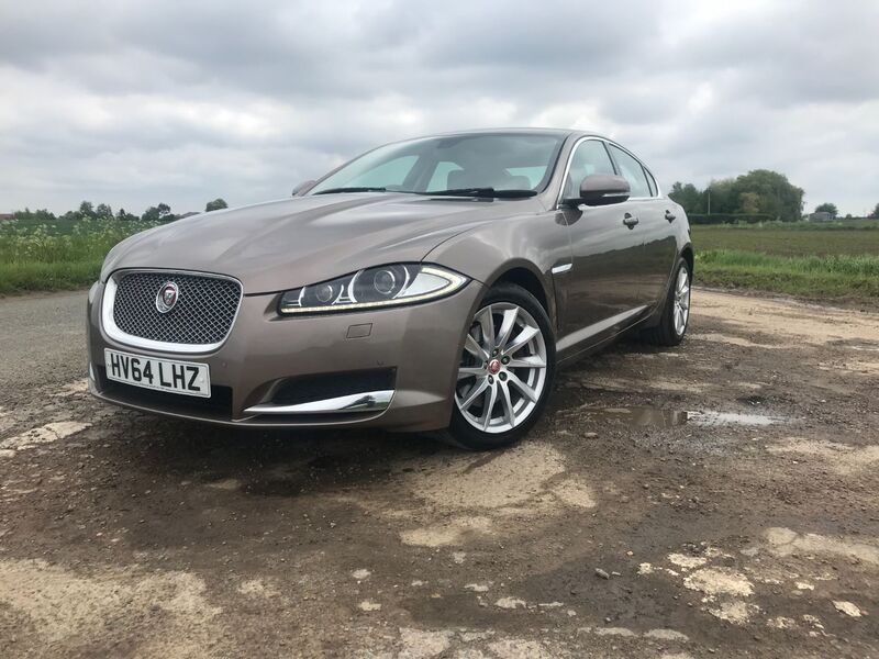 View JAGUAR XF d V6 241 Auto Start-Stop Premium Luxury