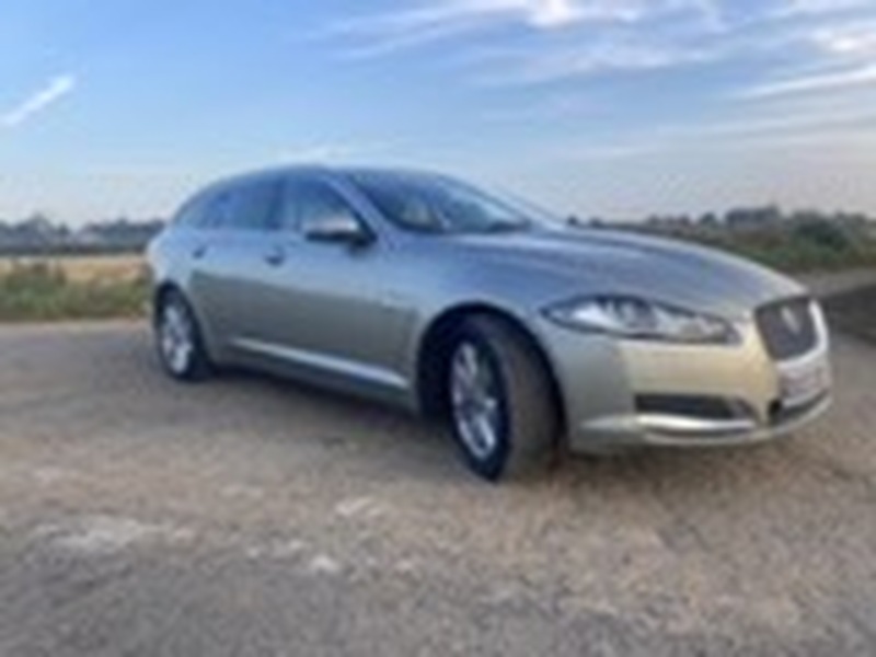 View JAGUAR XF 2.2  LUXURY SE PLUS SPORTBRAKE