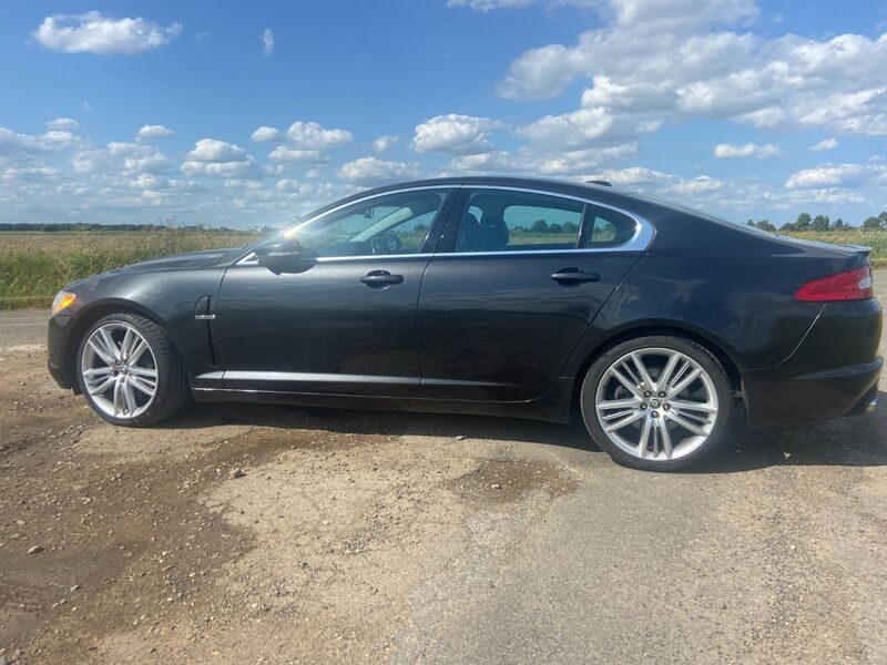 View JAGUAR XF 5.0 V8 S AUTO PREMIUM LUXURY