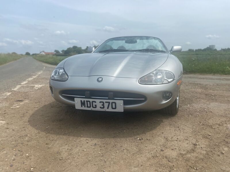 View JAGUAR XK8 CONVERTIBLE